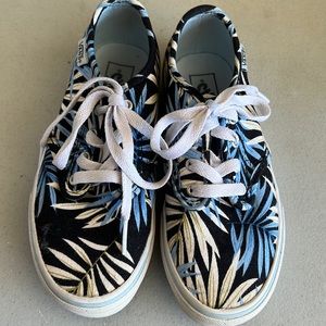 GIRLS VANS SIZE 13.5
